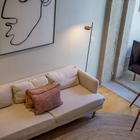 Almada 151 - 1t * Oporto