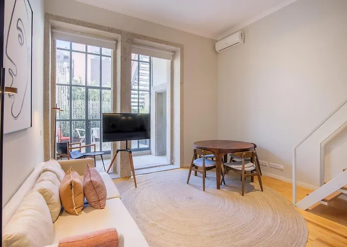 Almada 151 - 1t Lejlighed