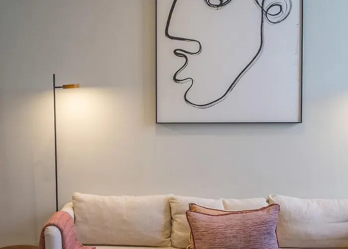 Almada 151 - 1t Διαμέρισμα