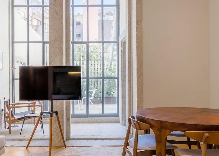 Almada 151 - 1t Lejlighed *